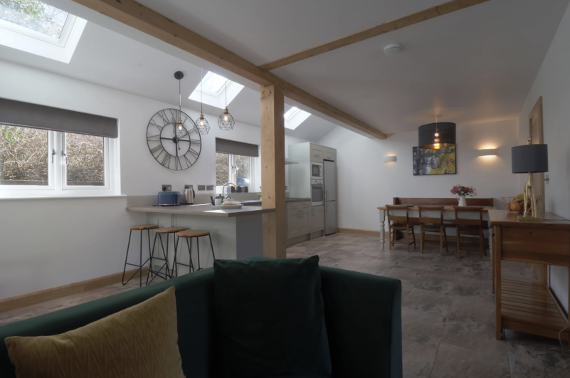 high forest cottages living room