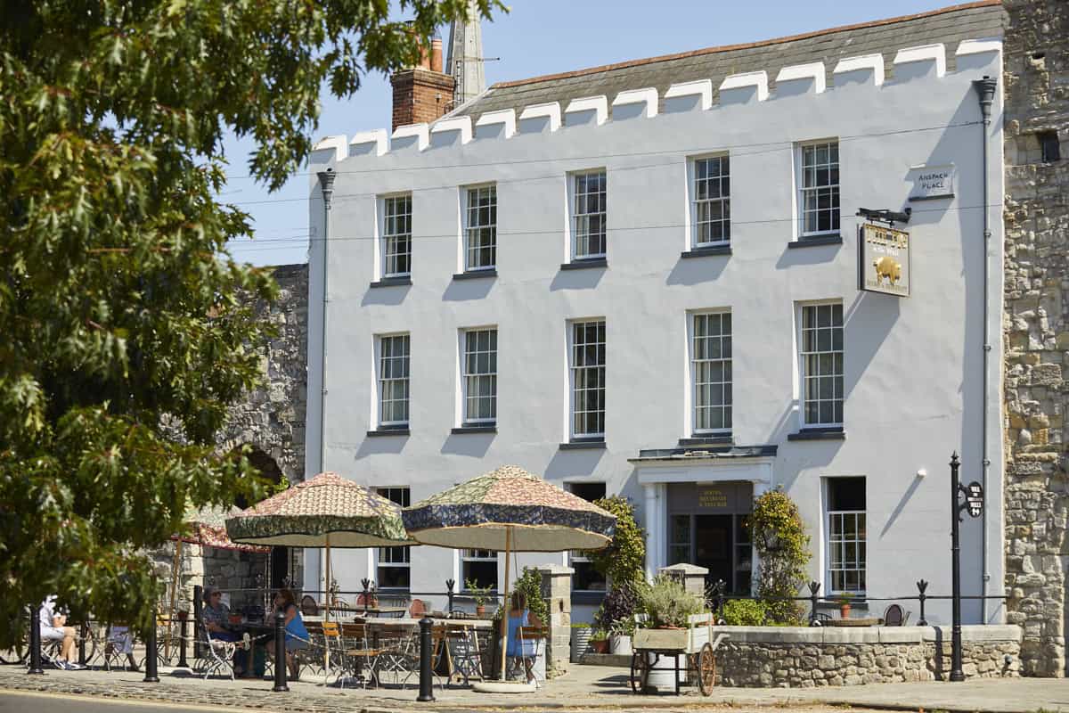 THE PIG in the Wall, Southampton exterior